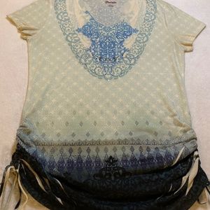 Women’s V Neck Wranglers Wrancher Tee Shirt with Cinched sides. Sz Small